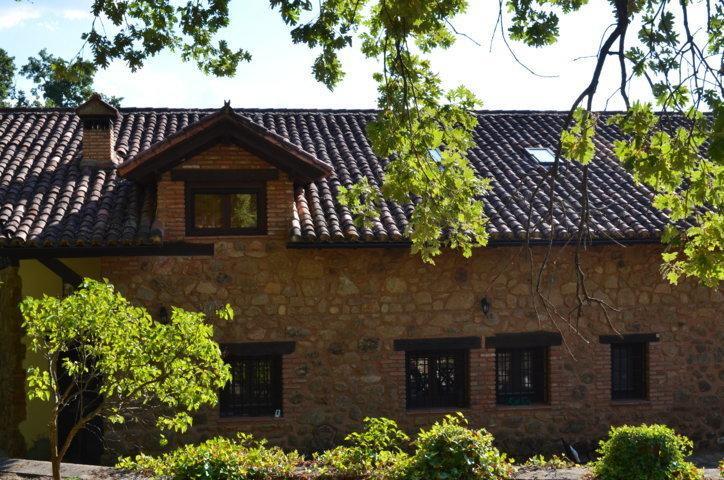 Gasthaus La Casona De Valfrio- Adults Only Collado  Exterior foto