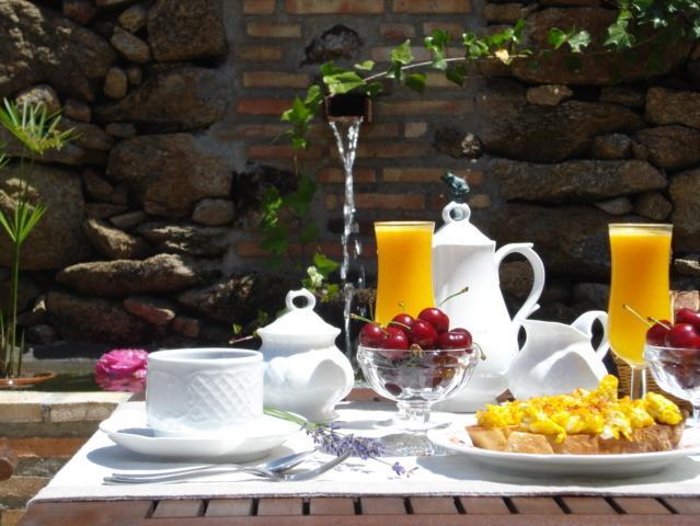Gasthaus La Casona De Valfrio- Adults Only Collado  Exterior foto